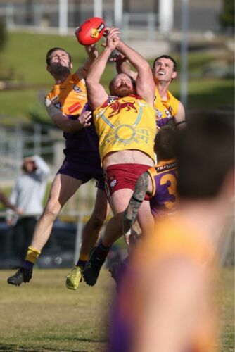B07K5437-BelmontVsThomsonFooty