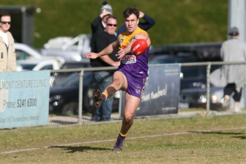 B07K5445-BelmontVsThomsonFooty
