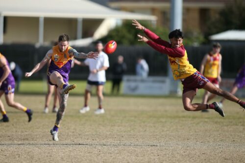B07K5485-BelmontVsThomsonFooty