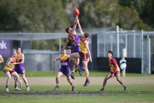 B07K5502-BelmontVsThomsonFooty