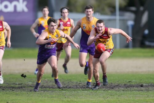 B07K5509-BelmontVsThomsonFooty