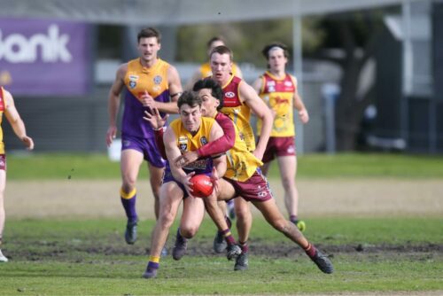 B07K5516-BelmontVsThomsonFooty