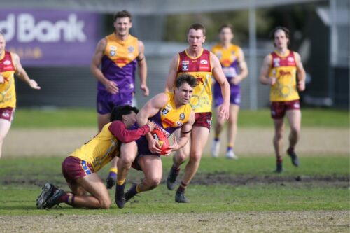 B07K5522-BelmontVsThomsonFooty