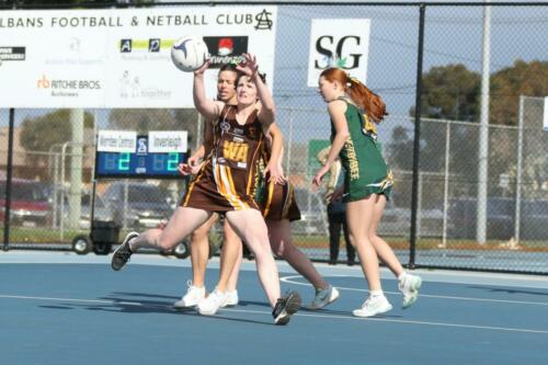 B07K9294-GDFNLGF2BGradeWerribee-CentralsVsInverleighNetball