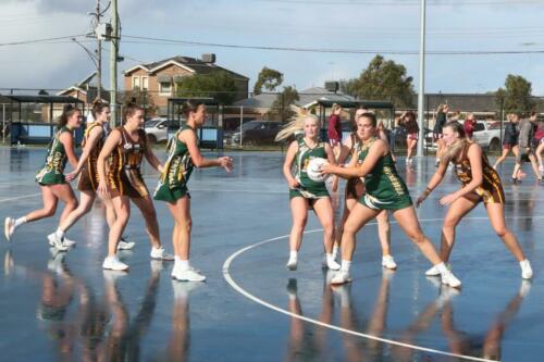 B07K9501-GDFNLGF2BGradeWerribee-CentralsVsInverleighNetball