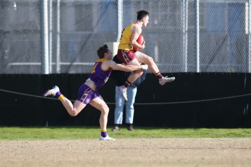 B07K5768-BelmontVsThomsonFooty