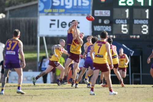 B07K5778-BelmontVsThomsonFooty