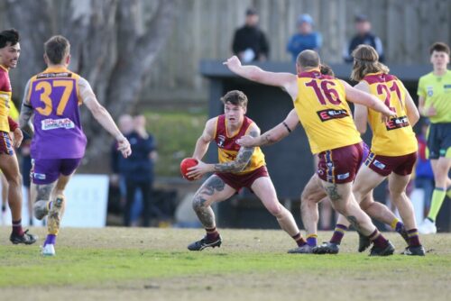 B07K5861-BelmontVsThomsonFooty