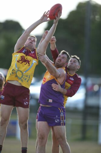 B07K5912-BelmontVsThomsonFooty