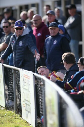 B07K5946-BelmontVsThomsonFooty