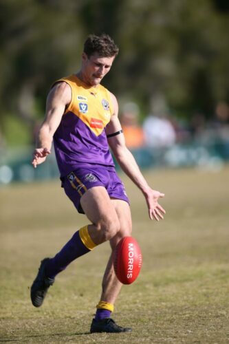 B07K6007-BelmontVsThomsonFooty